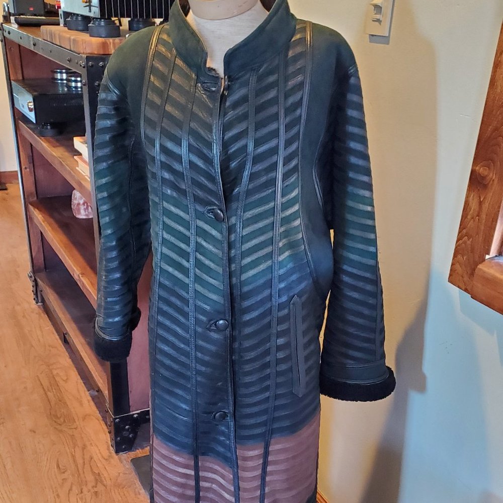 Vintage, leather/shearling coat (80's)